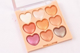 Paleta 9 sombras corazon (5).jpg